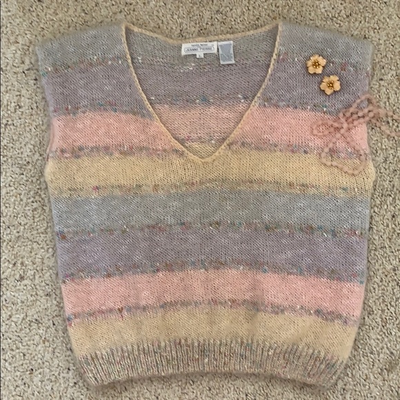 JEANNE PIERRE Sweater Vest - Picture 1 of 7